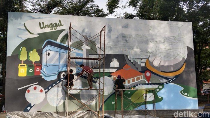 Proyek seni Trio Alumni ISBI yang memberi warna pada Taman Sejarah Bandung.